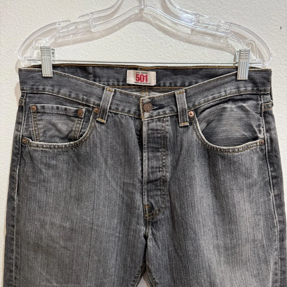 vintage Levis 501 Original Straight Leg Denim Jeans Mens 33x30 Button Fly Cotton